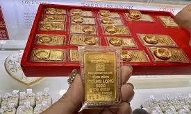 Giá vàng tiến sát kỷ lục