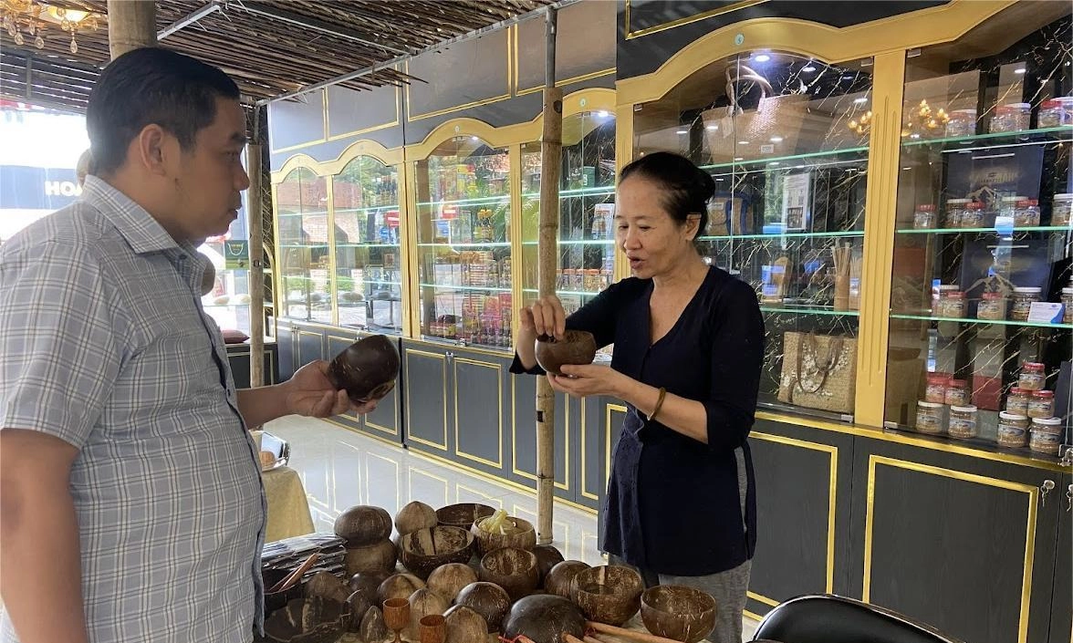 Muốn bán sản phẩm thủ công cần gắn với câu chuyện văn hóa