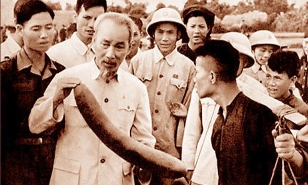 Thi đua là yêu nước - Mạch nguồn mãi chảy