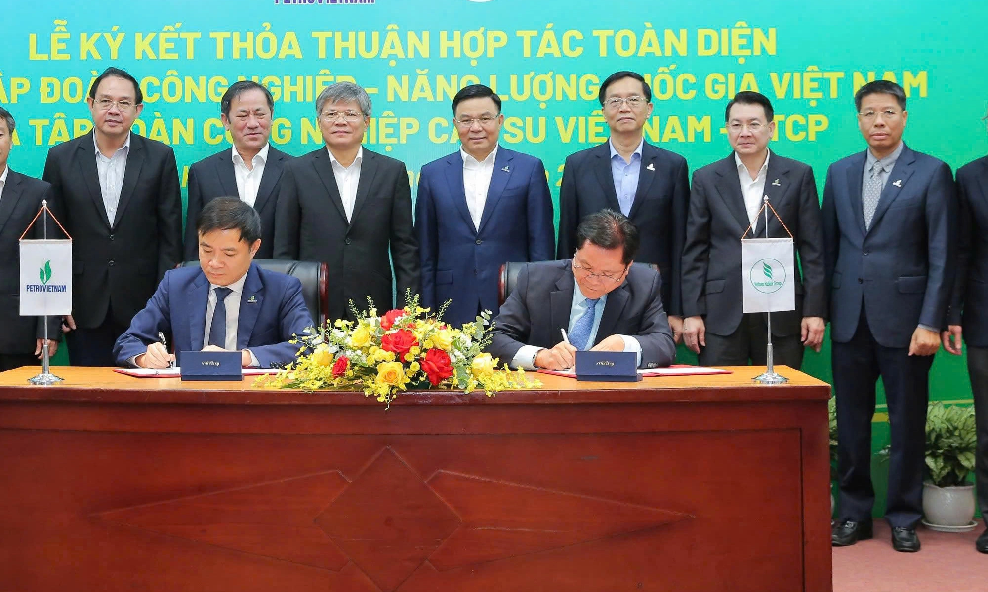 VRG và Petrovietnam ký kết hợp tác toàn diện