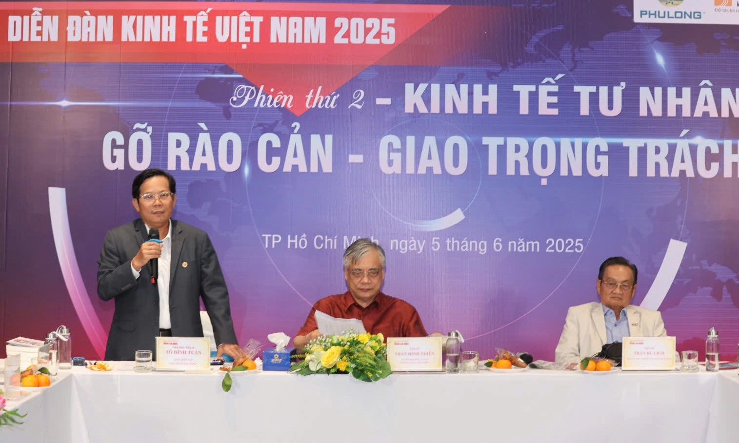 Diễn đàn Kinh tế Việt Nam 2025- Phiên thứ hai : 
