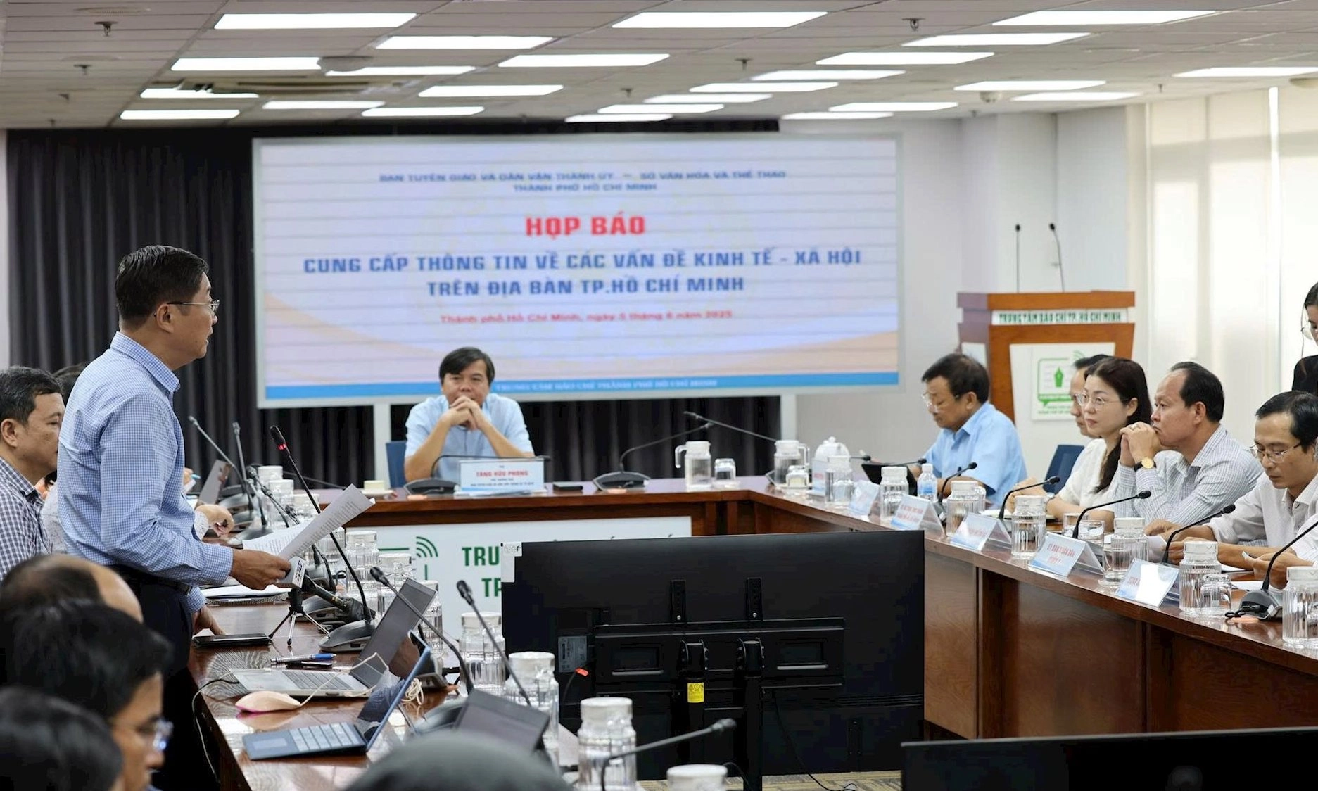 TPHCM phản hồi các vấn đề giao thông, đô thị đáng chú ý