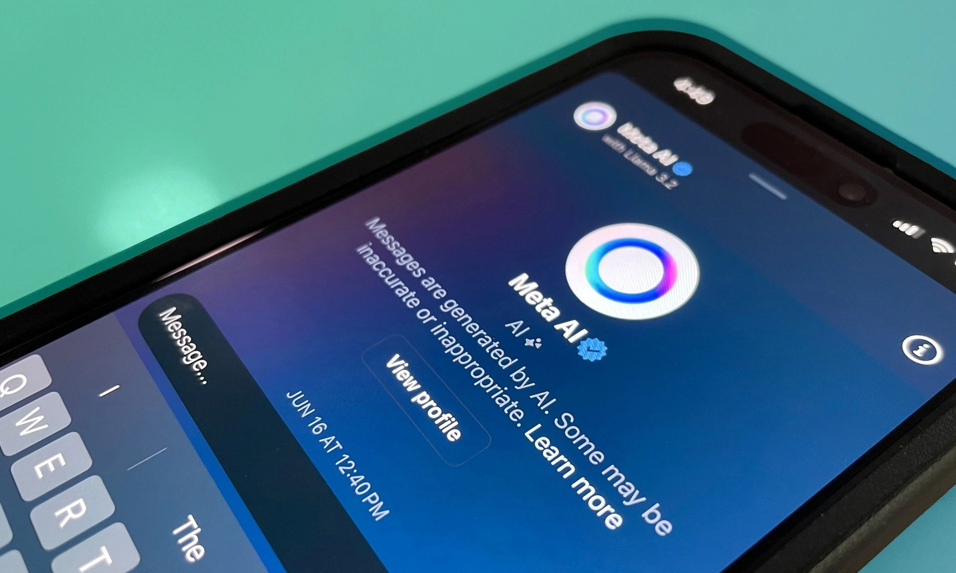 Meta cho phép chatbot AI trò chuyện 'gợi cảm' với trẻ em?