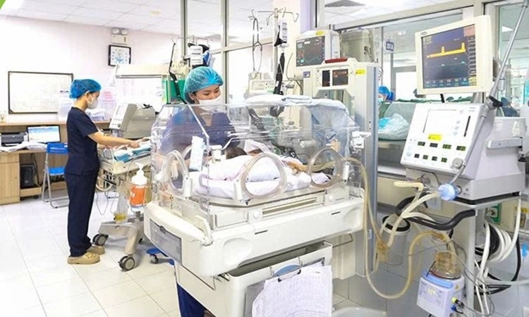 Bệnh viện Nhi Trung ương cảnh báo nguy cơ từ xu hướng sinh mổ “chọn ngày giờ đẹp”