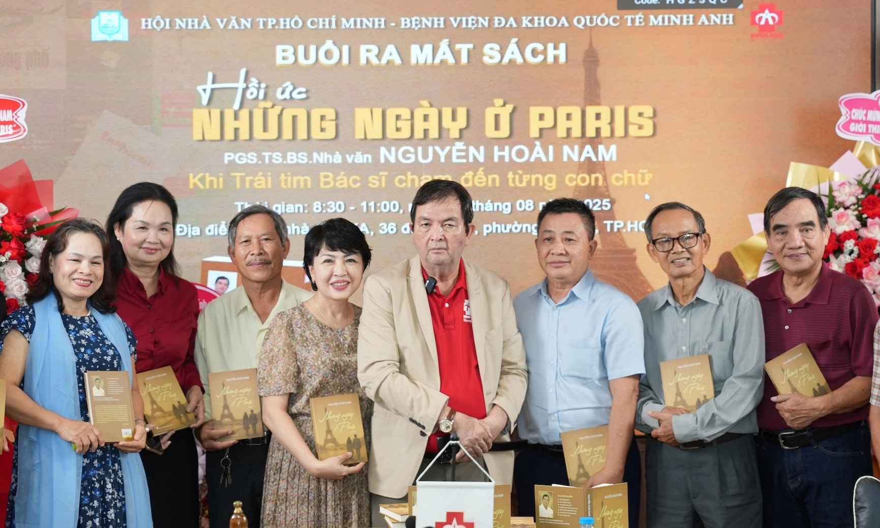 Hồi ức “Những ngày ở Paris”: Khi trái tim bác sĩ chạm đến từng con chữ