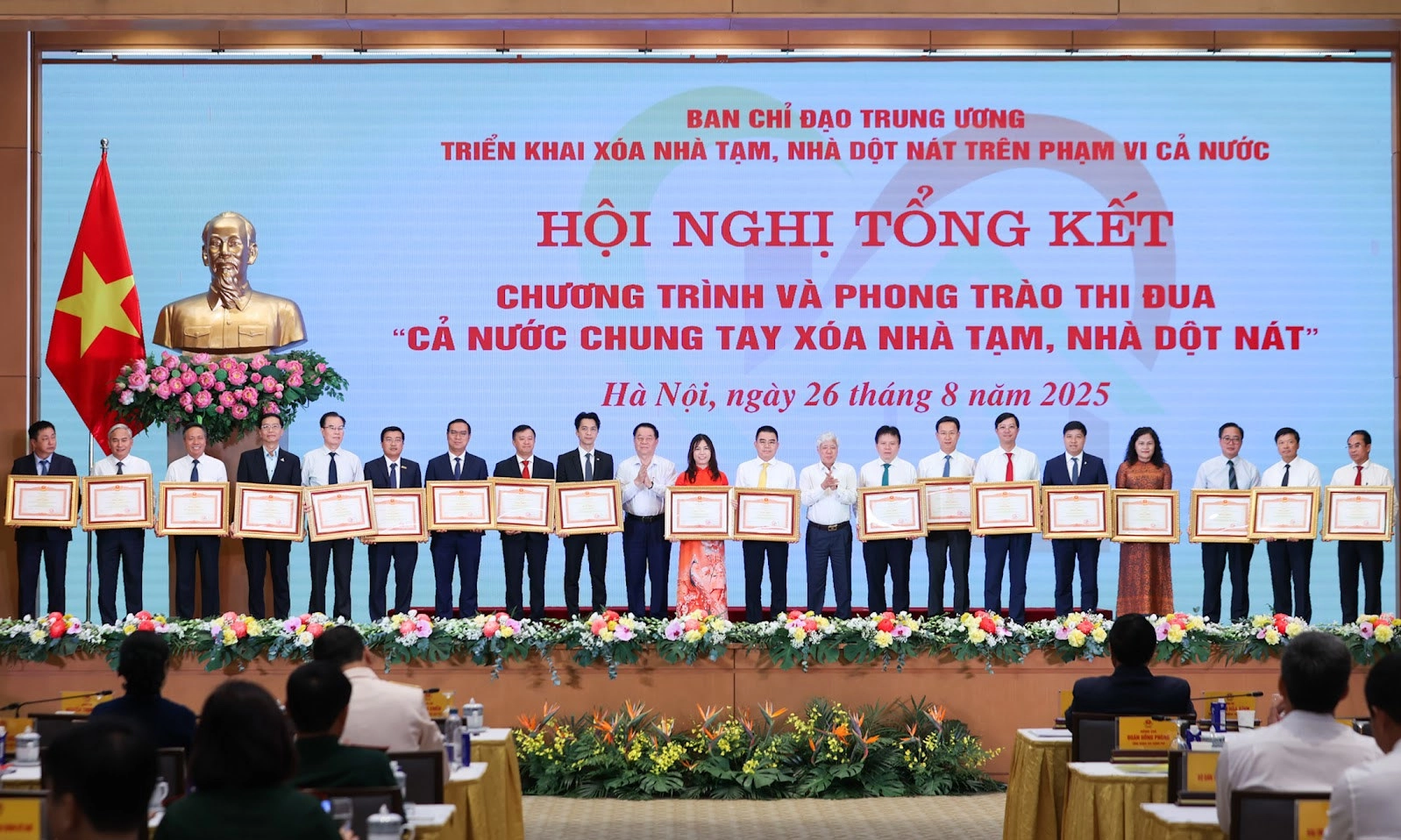 Xóa hơn 330.000 nhà tạm, dột nát là 