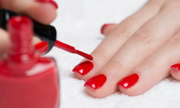 Sơn móng tay dạng gel bị cấm tại Châu Âu