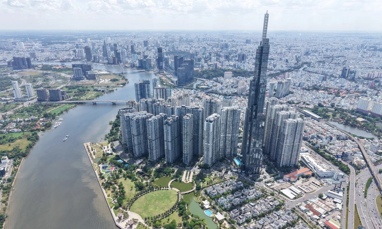 Tìm giải pháp đột phá cho giao thông tại siêu đô thị TP.HCM