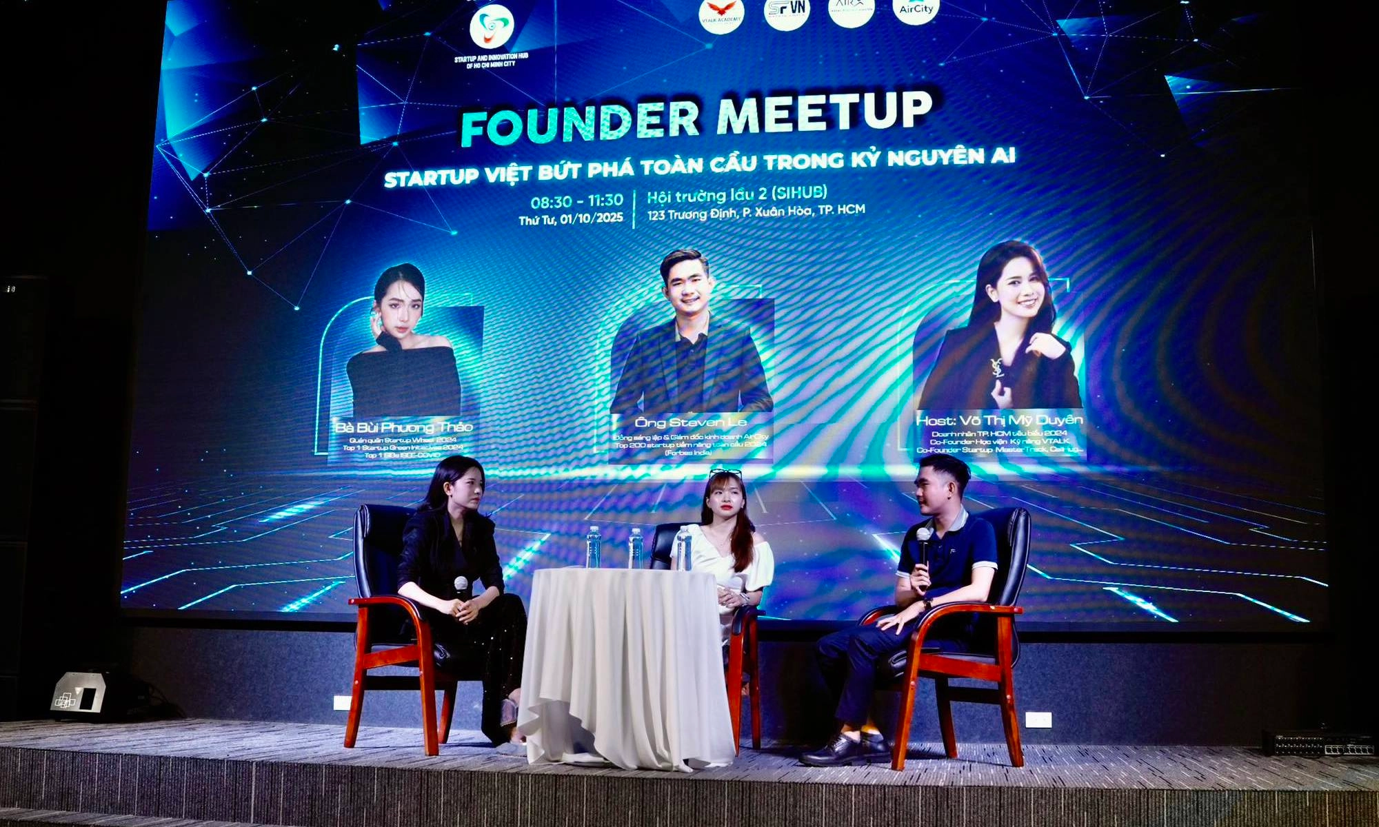 Chia sẻ hành trình start - up đến giới trẻ