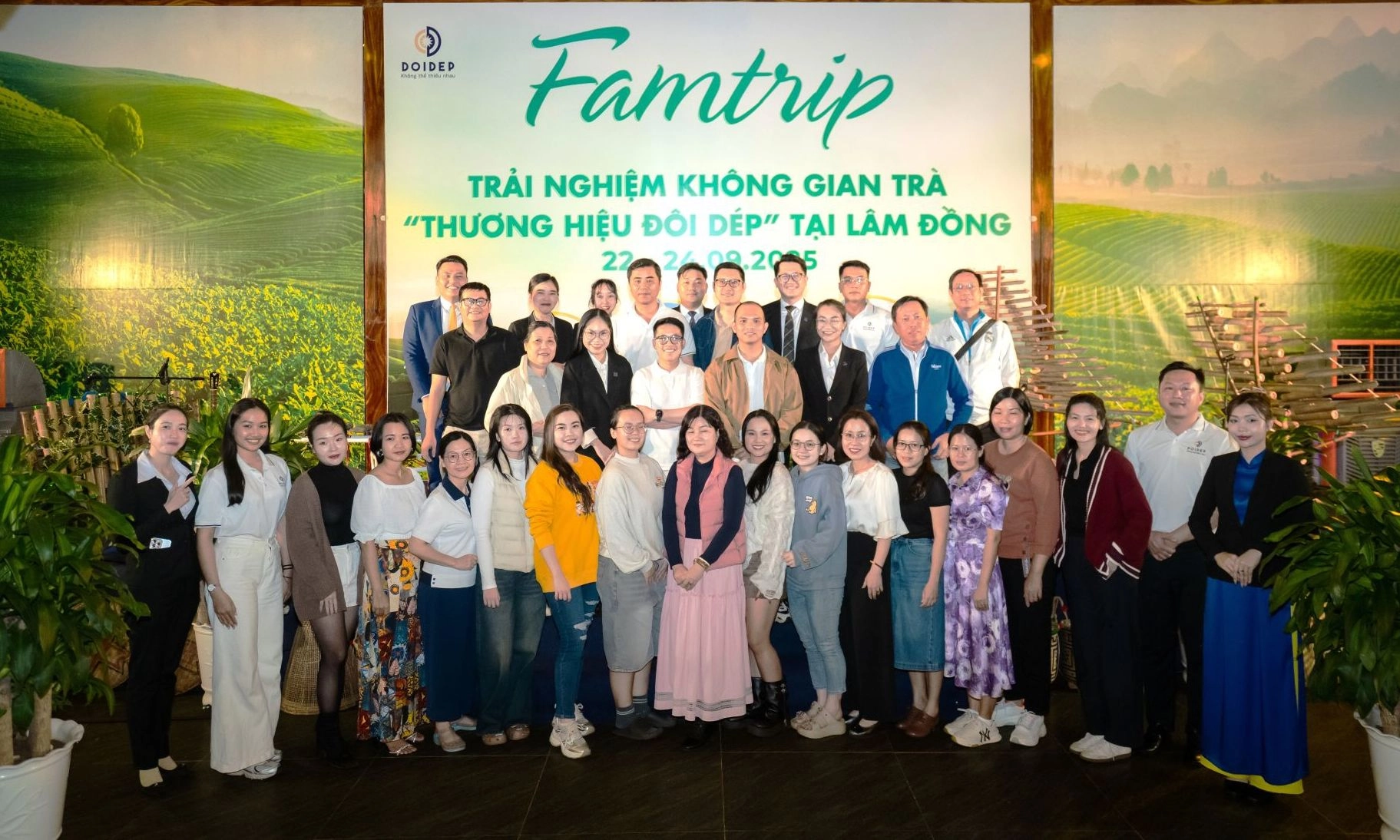 Du lịch TPHCM cùng Hệ sinh thái Đôi Dép nâng tầm Trà Việt