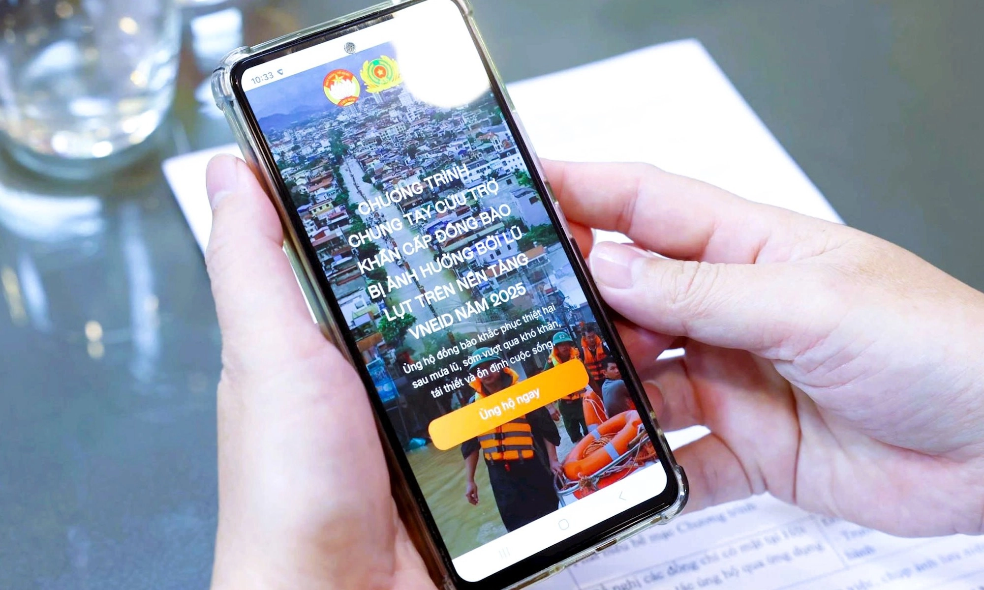 Chung tay hỗ trợ đồng bào vùng lũ qua nền tảng VNeID