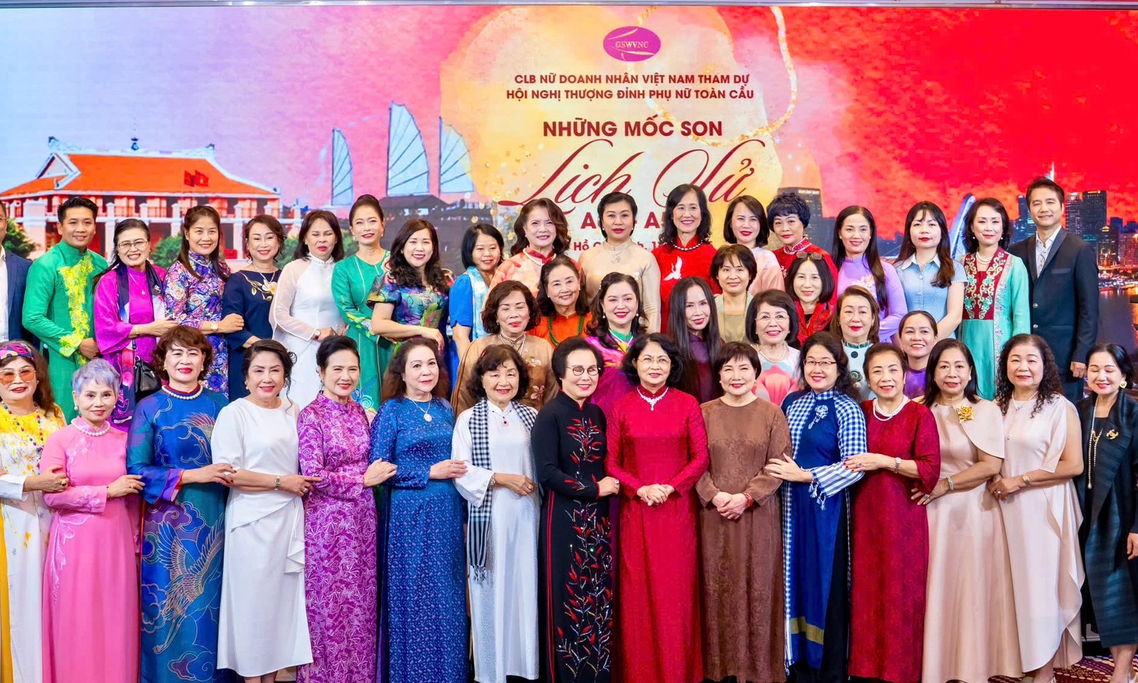 “Nữ doanh nhân và những mốc son lịch sử”