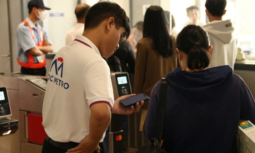 Metro số 1 TPHCM dừng bán vé giấy, triển khai vé tháng cho học sinh - sinh viên từ 1/11