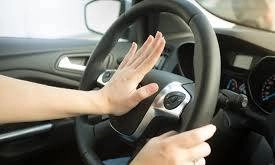 Đừng bóp kèn theo thói quen