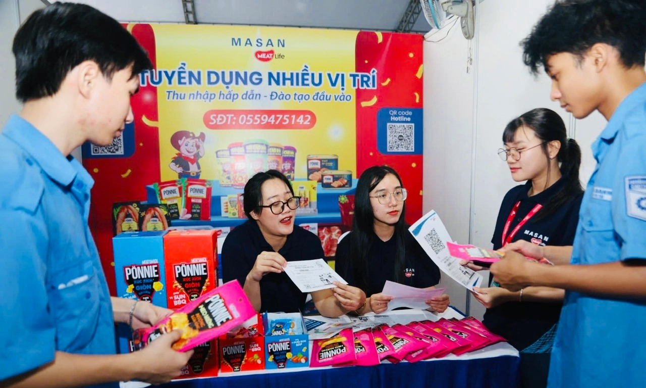 Hơn 15.000 vị trí việc làm tại Chương trình“Kết nối nguồn nhân lực với nhà tuyển dụng