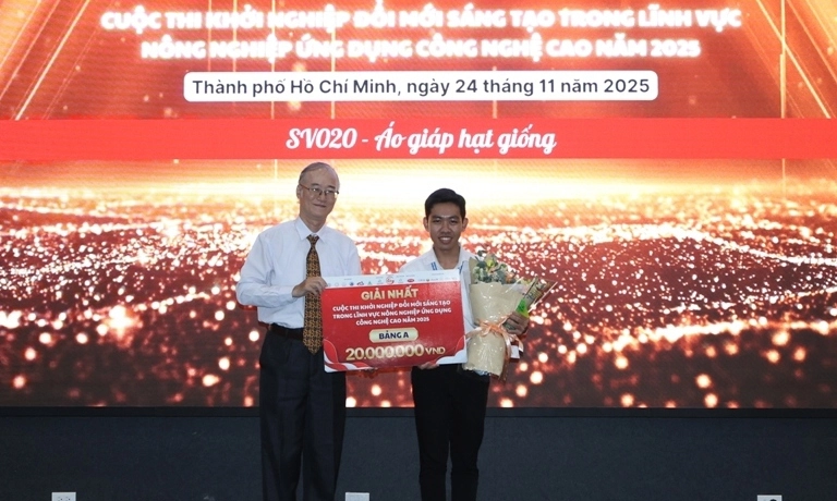 Thạch Hoàng Anh – chàng sinh viên trao “áo giáp” công nghệ cao cho nông sản Việt