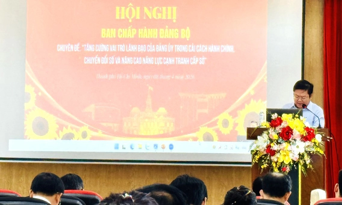 Đẩy mạnh cải cách hành chính, nâng cao năng lực cạnh tranh cấp sở tại HEPZA