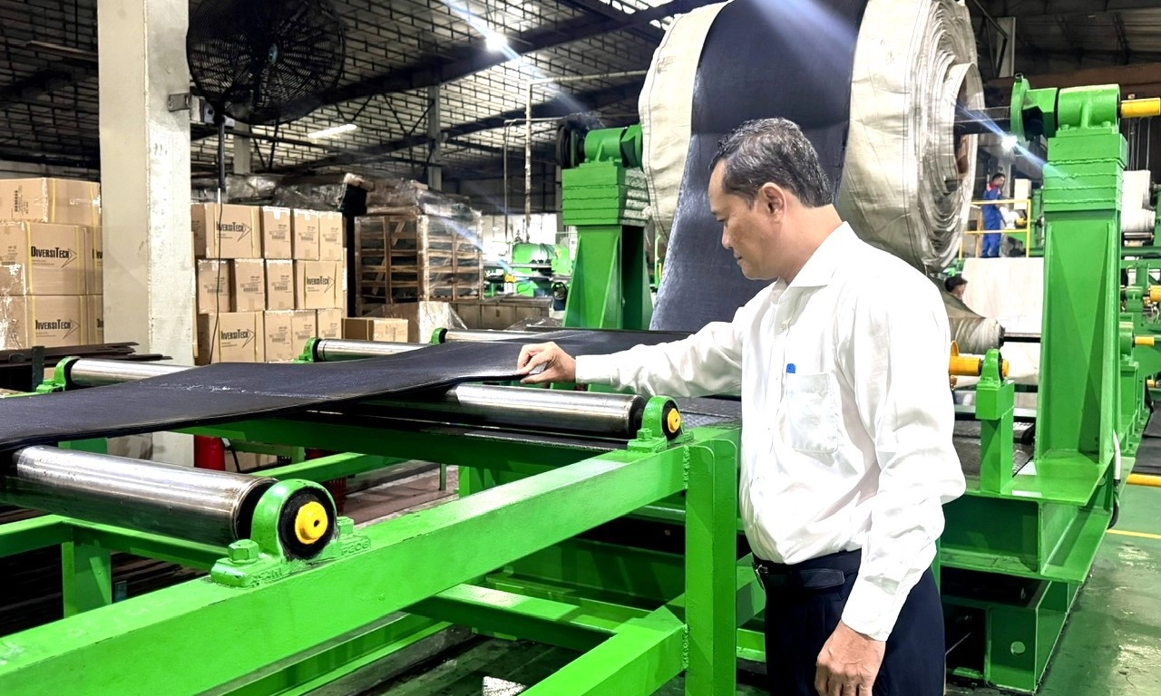 DÒNG CHẢY XANH TỪ VƯỜN CAO SU ĐẾN CÔNG NGHIỆP HIỆN ĐẠI